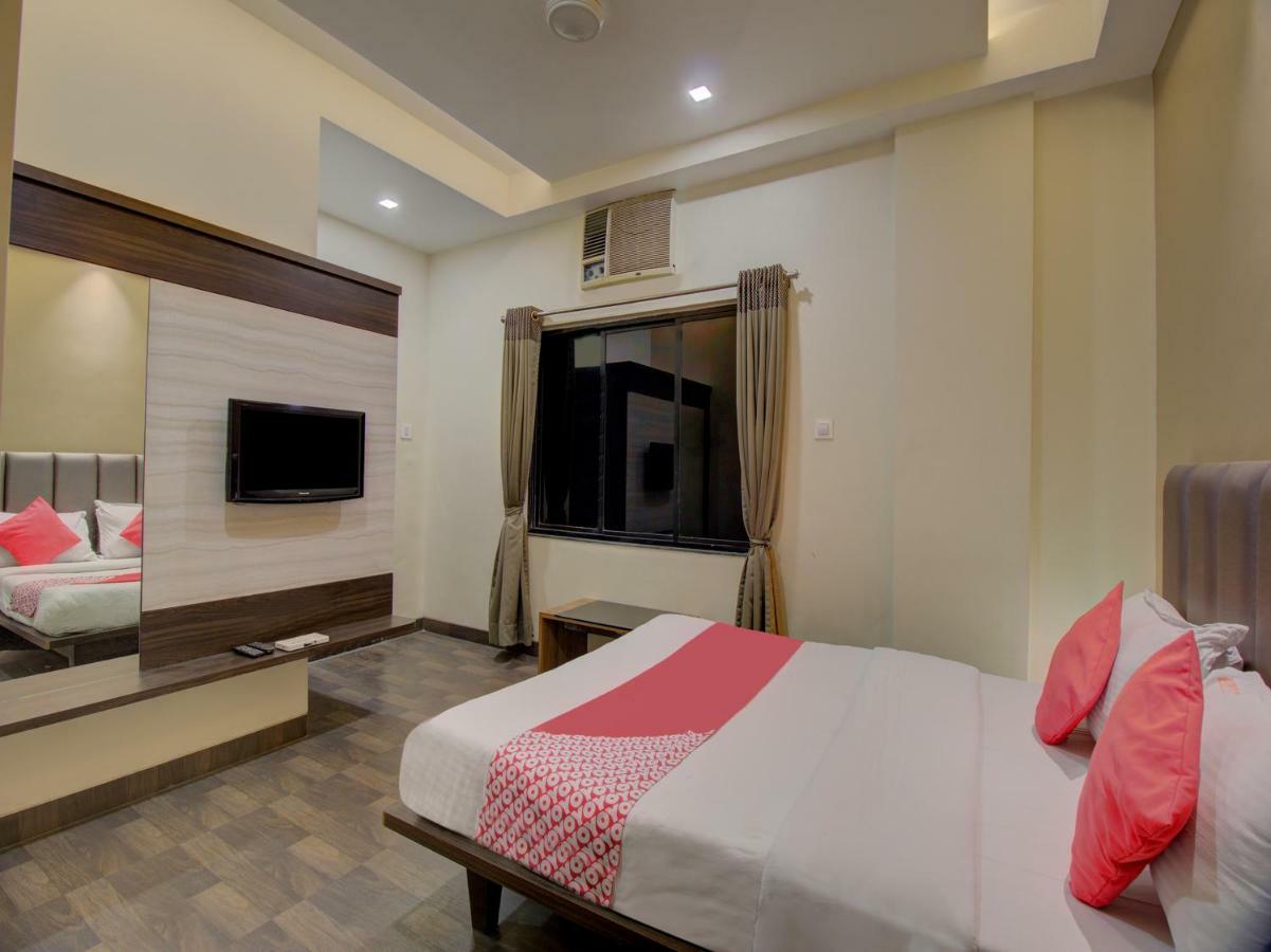 Oyo 35844 Hotel Lotus Residency Sāngli エクステリア 写真