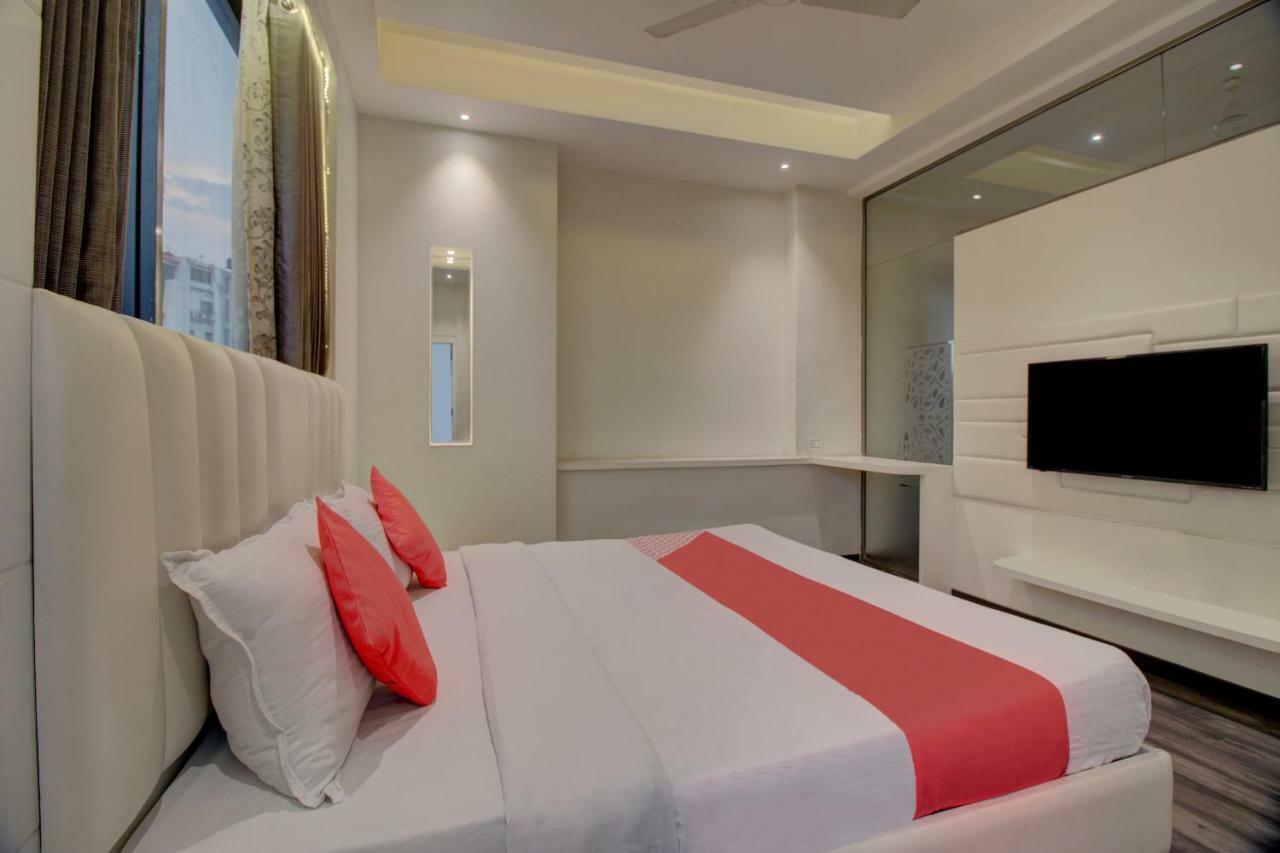 Oyo 35844 Hotel Lotus Residency Sāngli エクステリア 写真