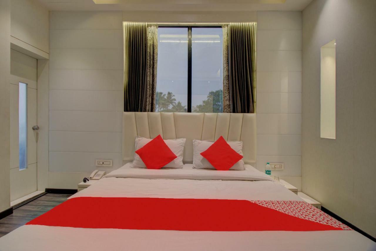 Oyo 35844 Hotel Lotus Residency Sāngli エクステリア 写真