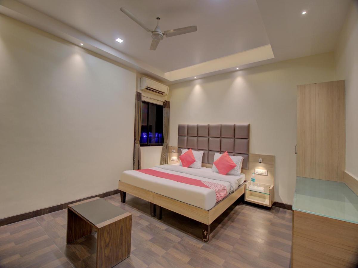 Oyo 35844 Hotel Lotus Residency Sāngli エクステリア 写真